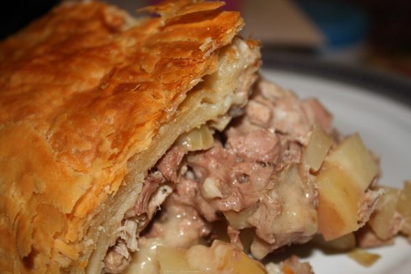 Tourtière-du-Lac-Saint-Jean-2-1024x683.jpg