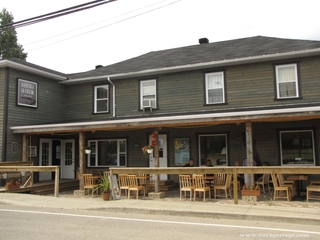 Auberge La Fascine Bistro Isle Aux Coudres Charlevoix