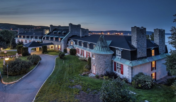 Manoir de Baie-Comeau la nuit