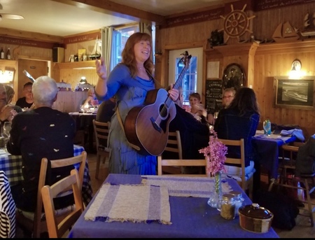 Hôtel du Capitaine resto 